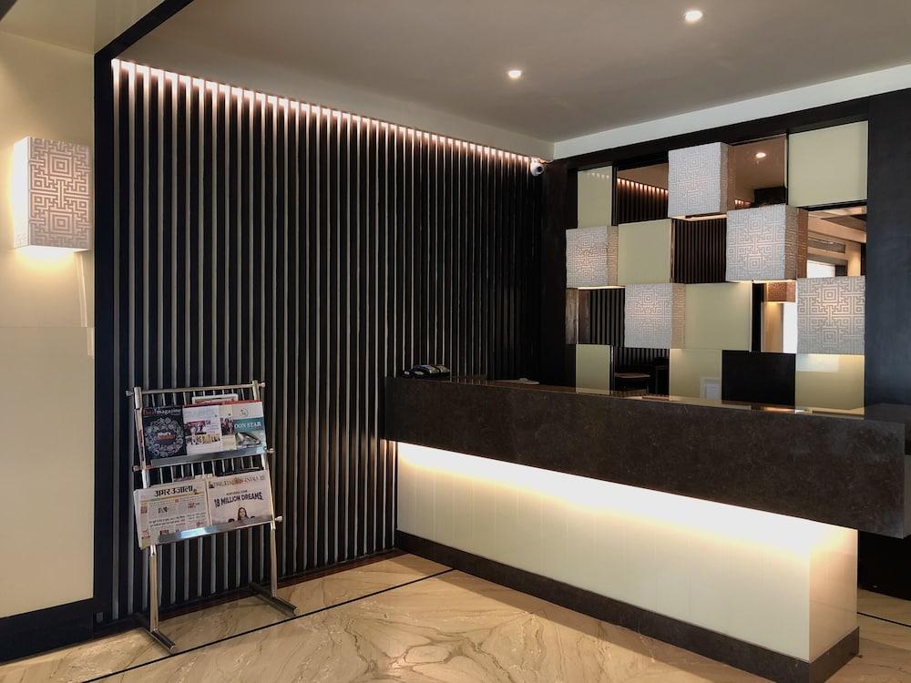 Royale Sarovar Portico Agra Агра Екстер'єр фото