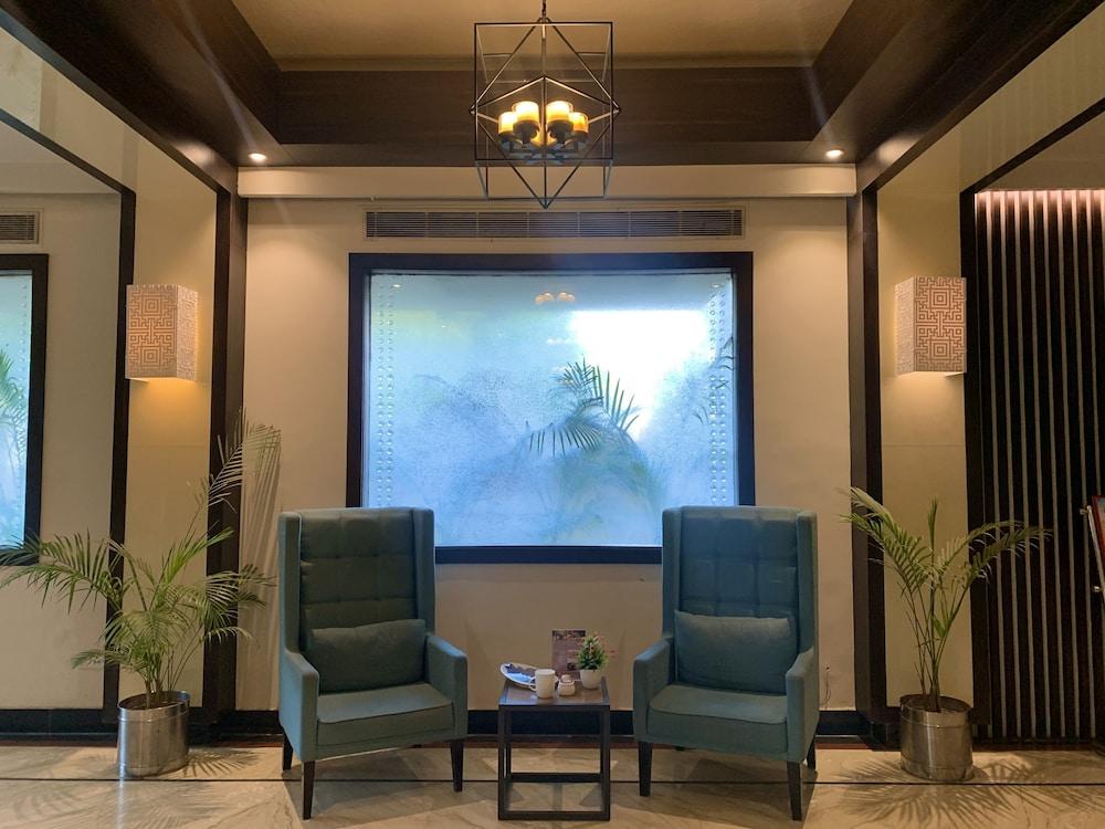 Royale Sarovar Portico Agra Агра Екстер'єр фото