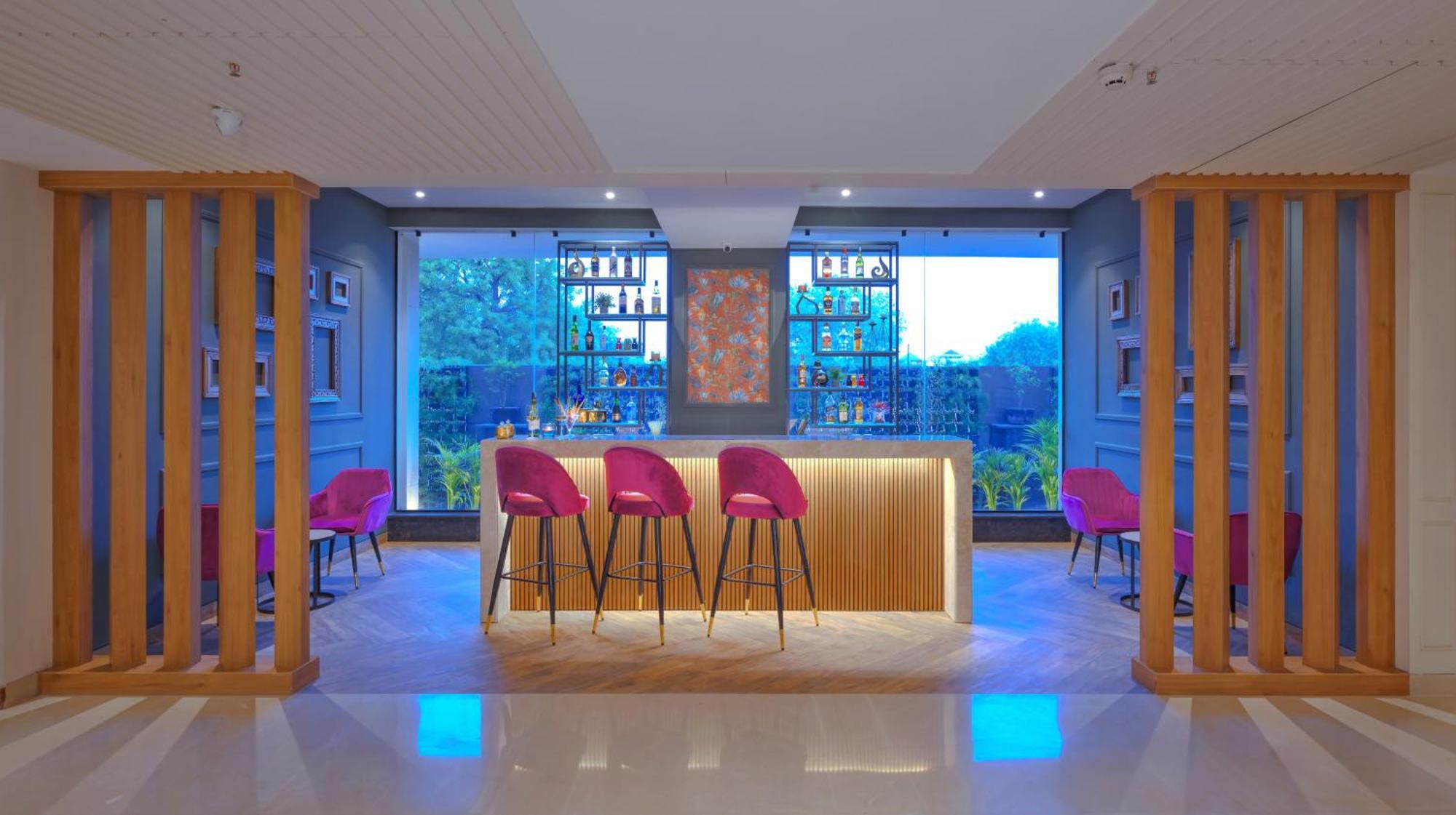 Royale Sarovar Portico Agra Агра Екстер'єр фото