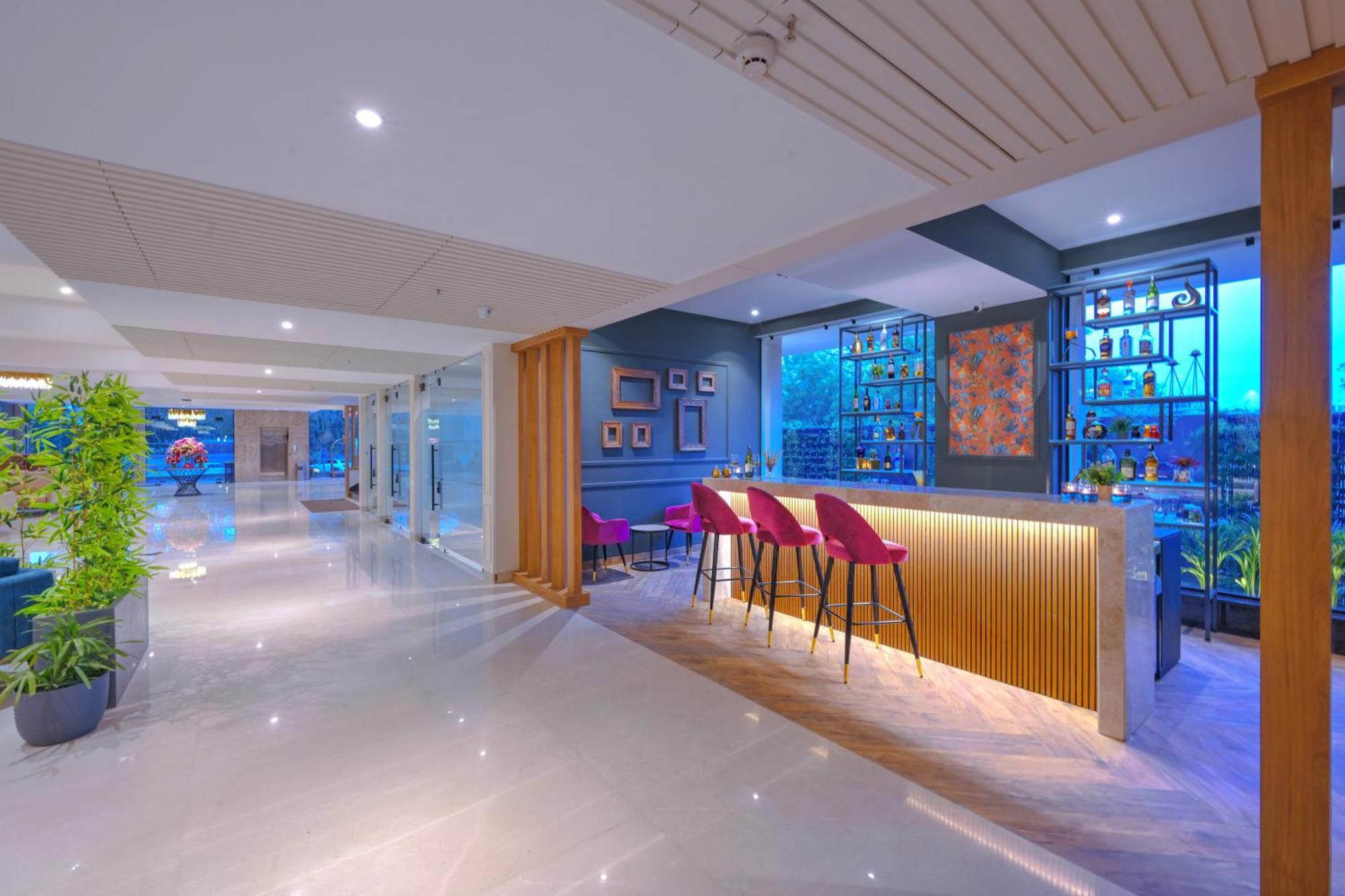 Royale Sarovar Portico Agra Агра Екстер'єр фото