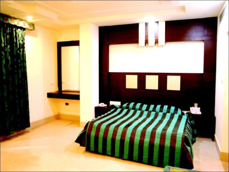 Royale Sarovar Portico Agra Агра Екстер'єр фото