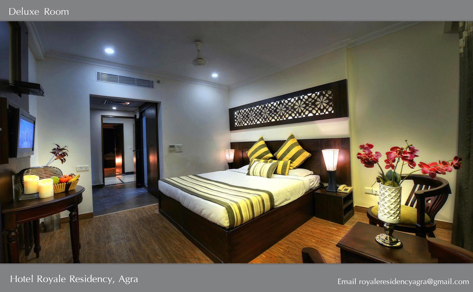 Royale Sarovar Portico Agra Агра Екстер'єр фото